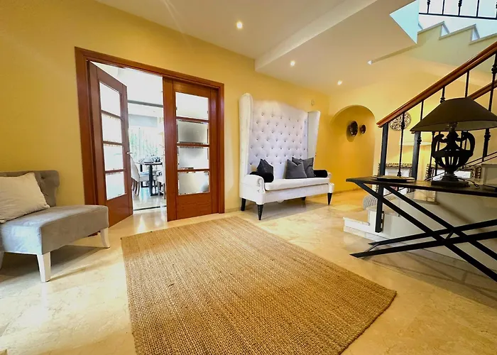 Majestic * 埃斯特波纳