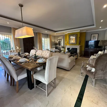 Majestic Villa