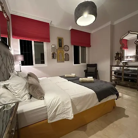 Majestic Εστεπόνα