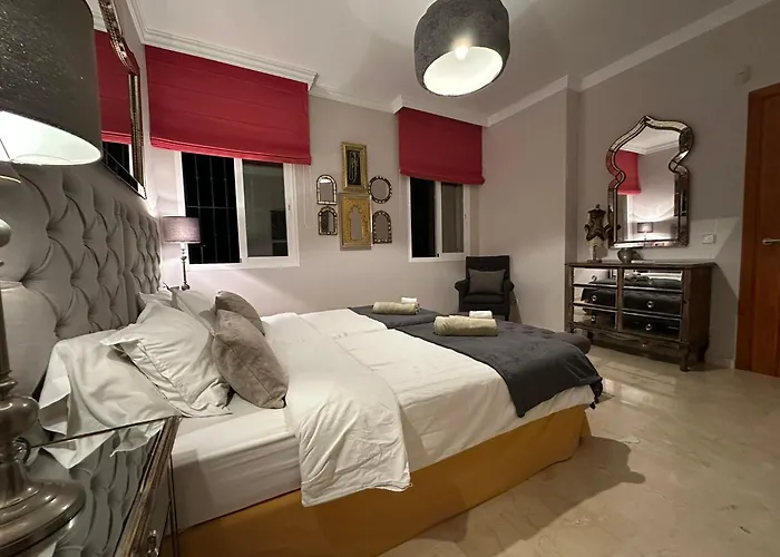 Majestic אסטפונה