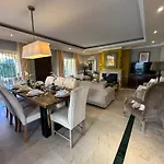 Majestic Villa